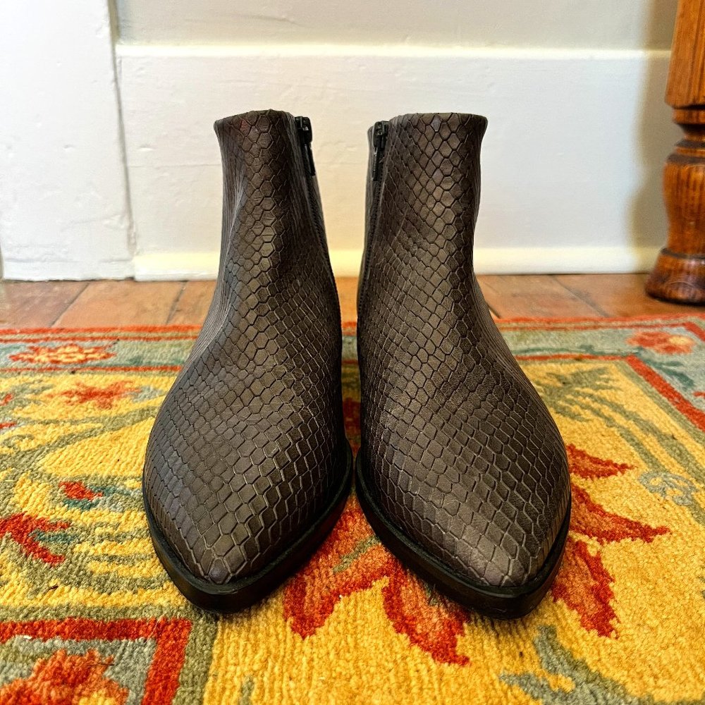 Coclico Booties
